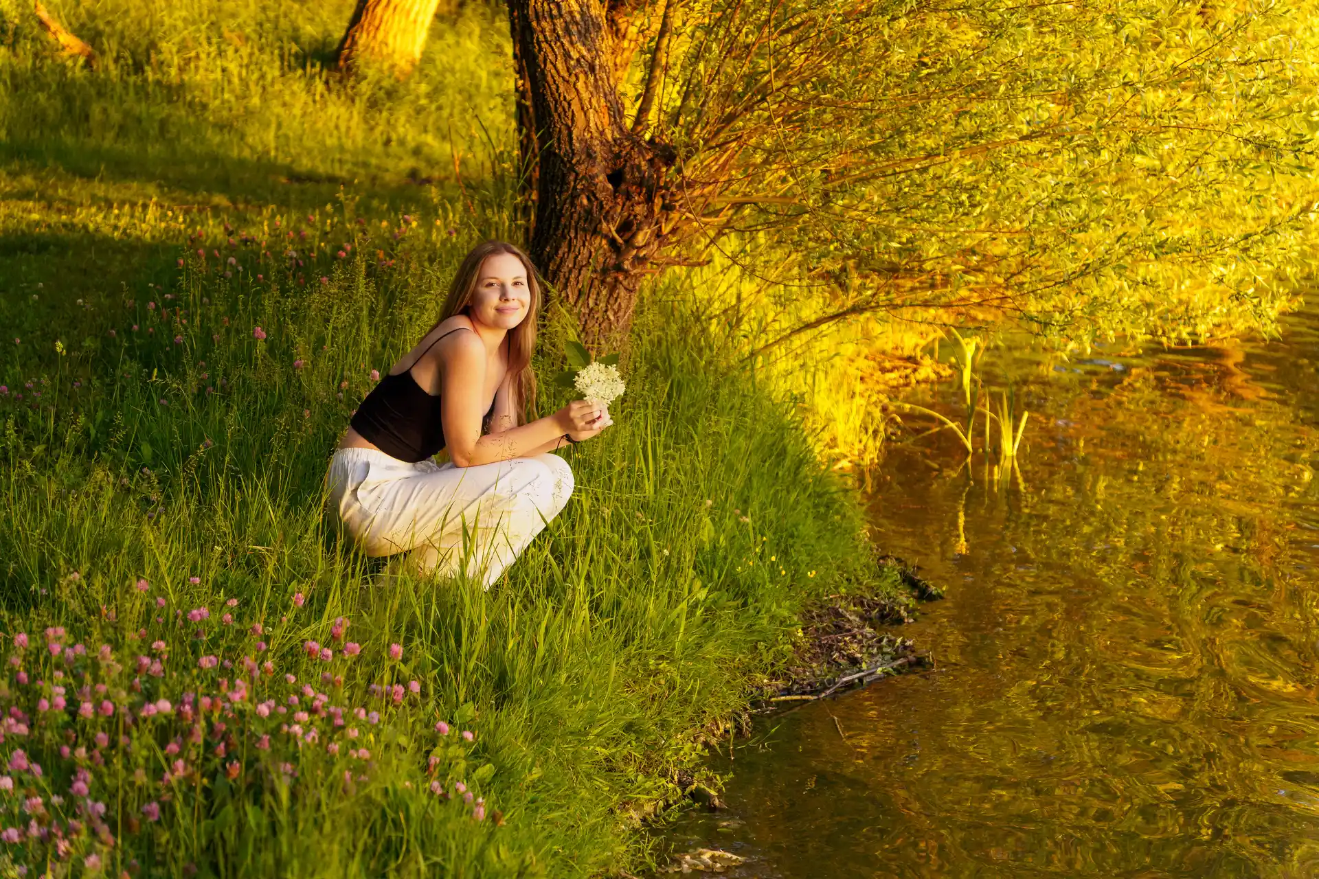 Golden hour portrait session at sunset in scenic surroundings